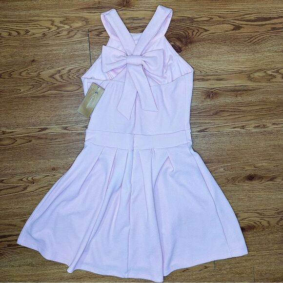 NWT Francesca’s Collections Light Pink Bow Back Halter Fit and Flare Mini Dress - Picture 3 of 5